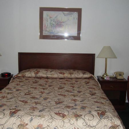 Royal Napanee Inn Greater Napanee Luaran gambar