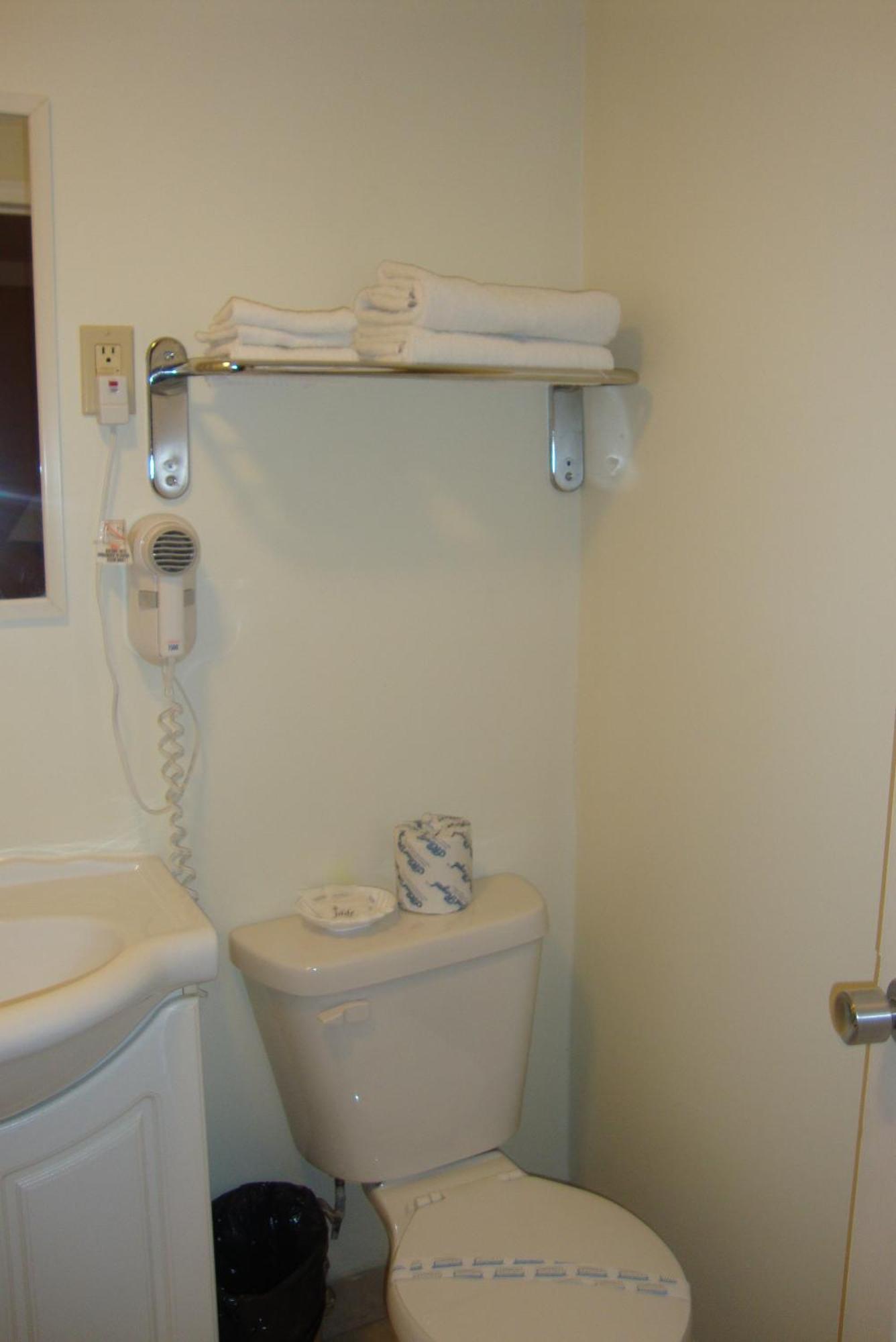 Royal Napanee Inn Greater Napanee Luaran gambar